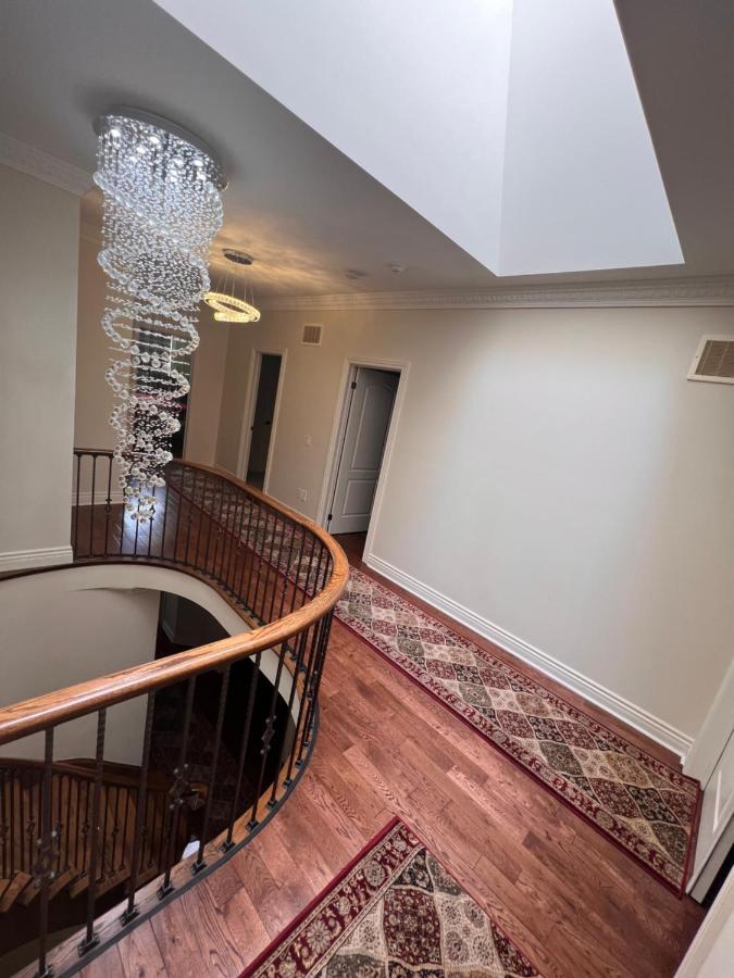 Spacious Detached In Brampton Extérieur photo